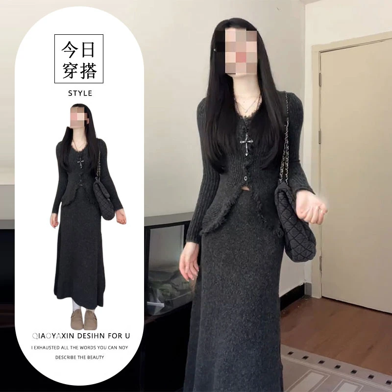 法式气质灰色针织连衣裙子女2025年新款早秋韩系穿搭一整套装长裙
