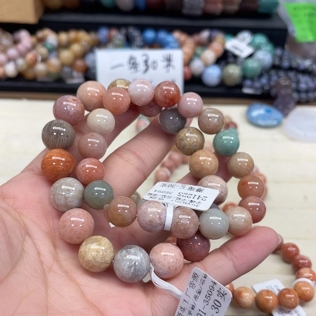 未镶嵌手串硅化珊瑚（珊瑚玉）?*年092
