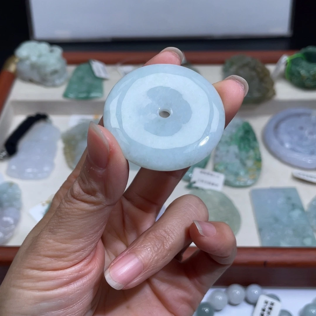 翡翠未镶嵌颈饰翡翠15