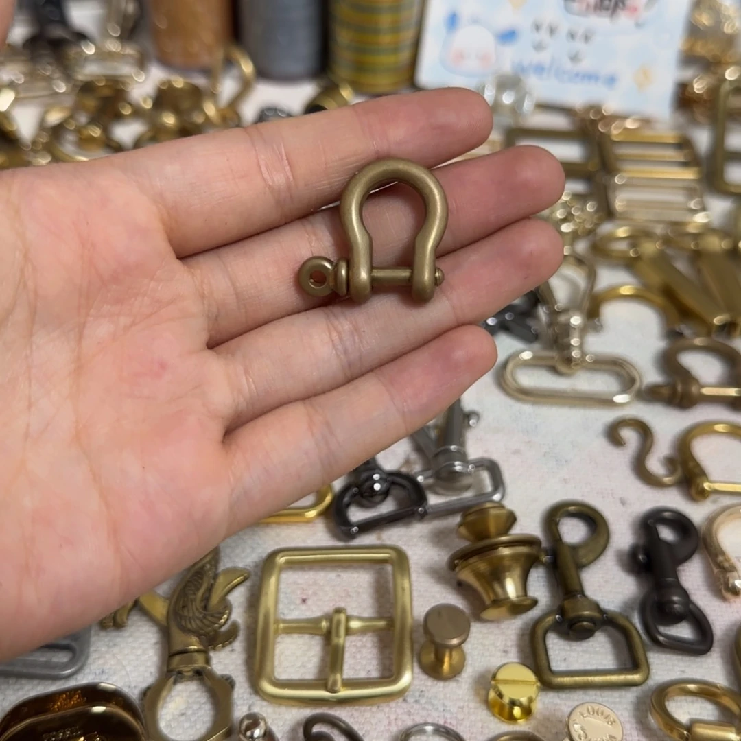 黄铜马蹄扣内径0.7 9元2个