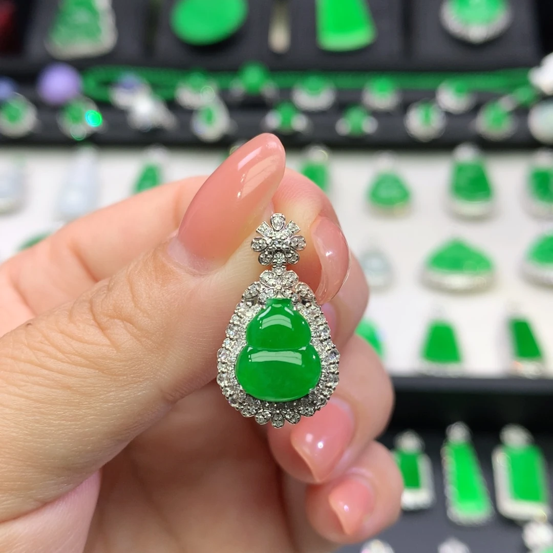 翡翠18K金镶嵌吊坠(不含链)