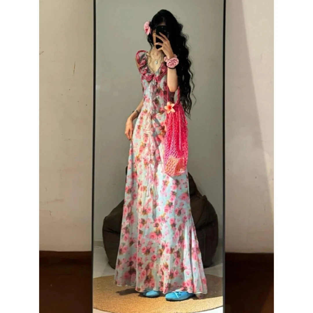 老钱风松弛感女装贵气K茶歇法式v领碎花连衣裙女夏海边度假漂亮独