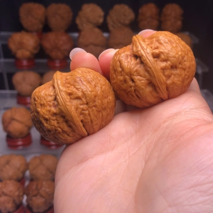 樂***文玩核桃吊坠56战神元宝