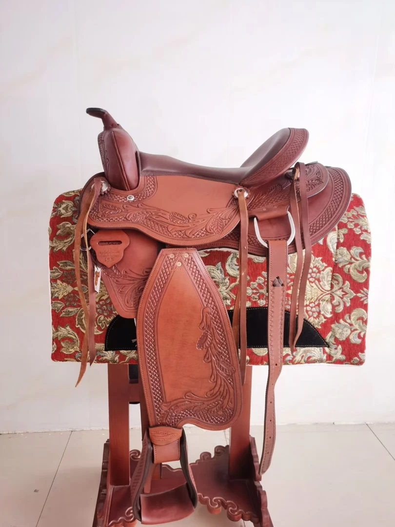 全皮雕花西部马鞍舒适座面适合野骑休闲骑乘马具15.5寸