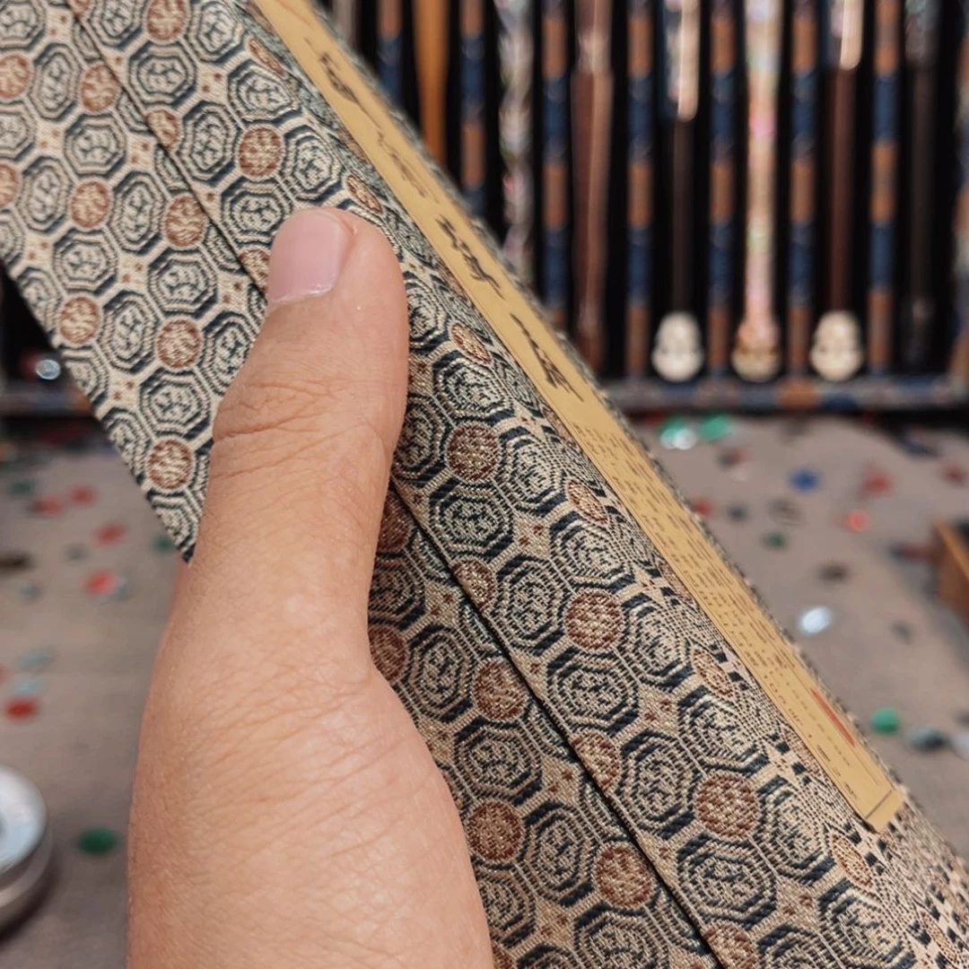 祥****扇子纯手工制作折扇