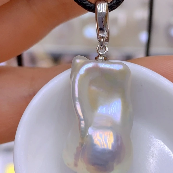 淡水珍珠未镶嵌吊坠(赠链)