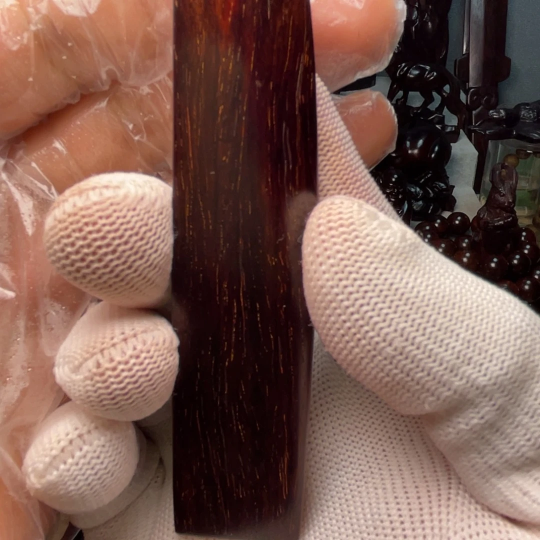 檀香紫檀（小叶紫檀）满金星