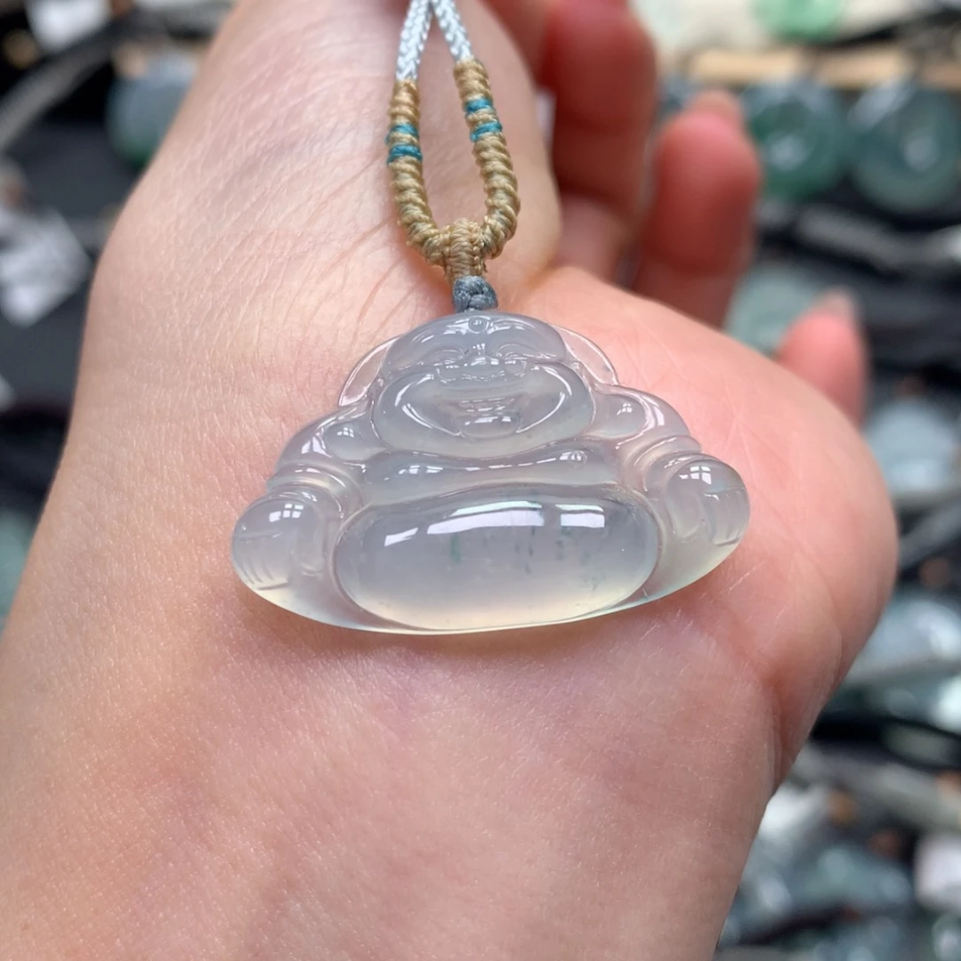 翡翠颈饰未镶嵌佛公