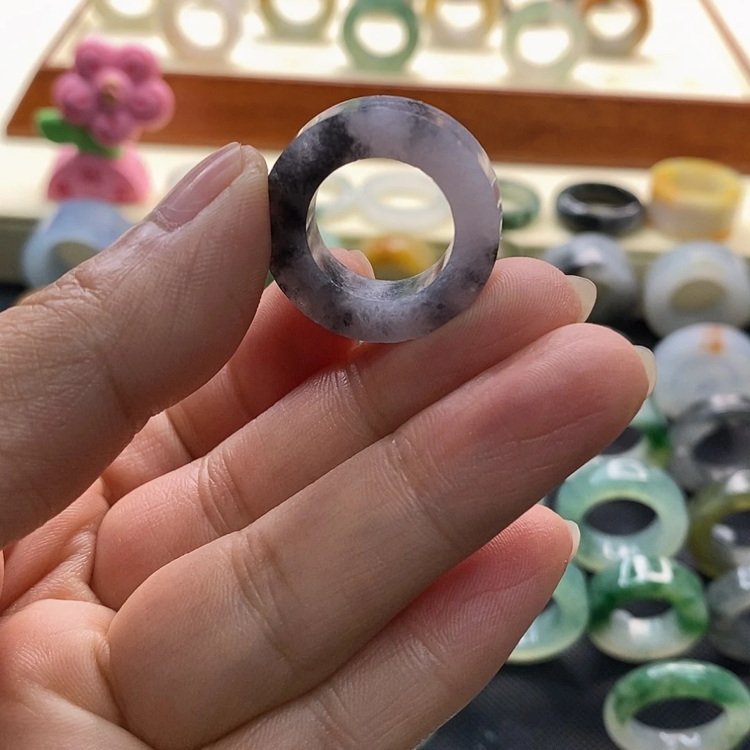 定制翡翠未镶嵌射*锋翡翠