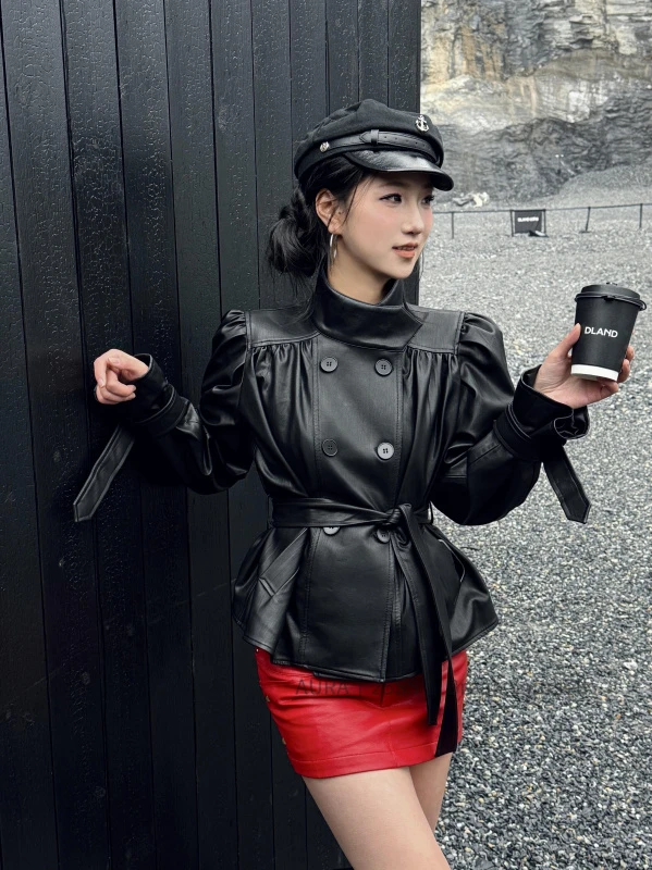 AURA 大女主时髦伞形褶皱立领红皮衣气质辣妹上衣短外套