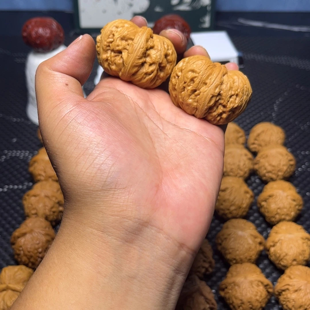 文玩核桃把件元宝46打底微修