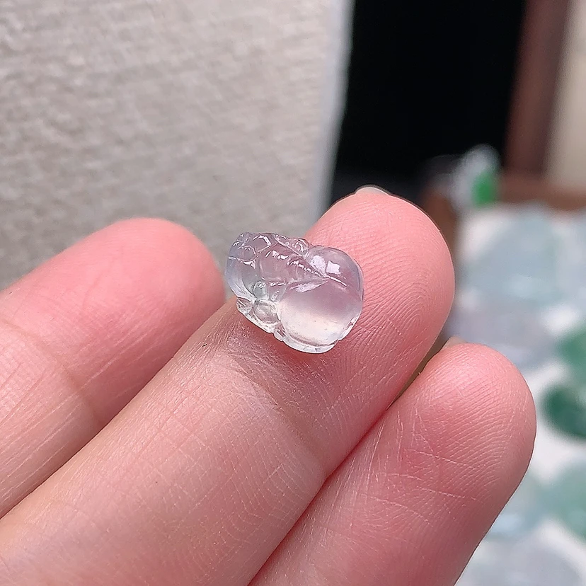 缅甸天然翡翠货玉石高冰小貔貅吊坠饰品百搭1.3*8.3*4.5mm