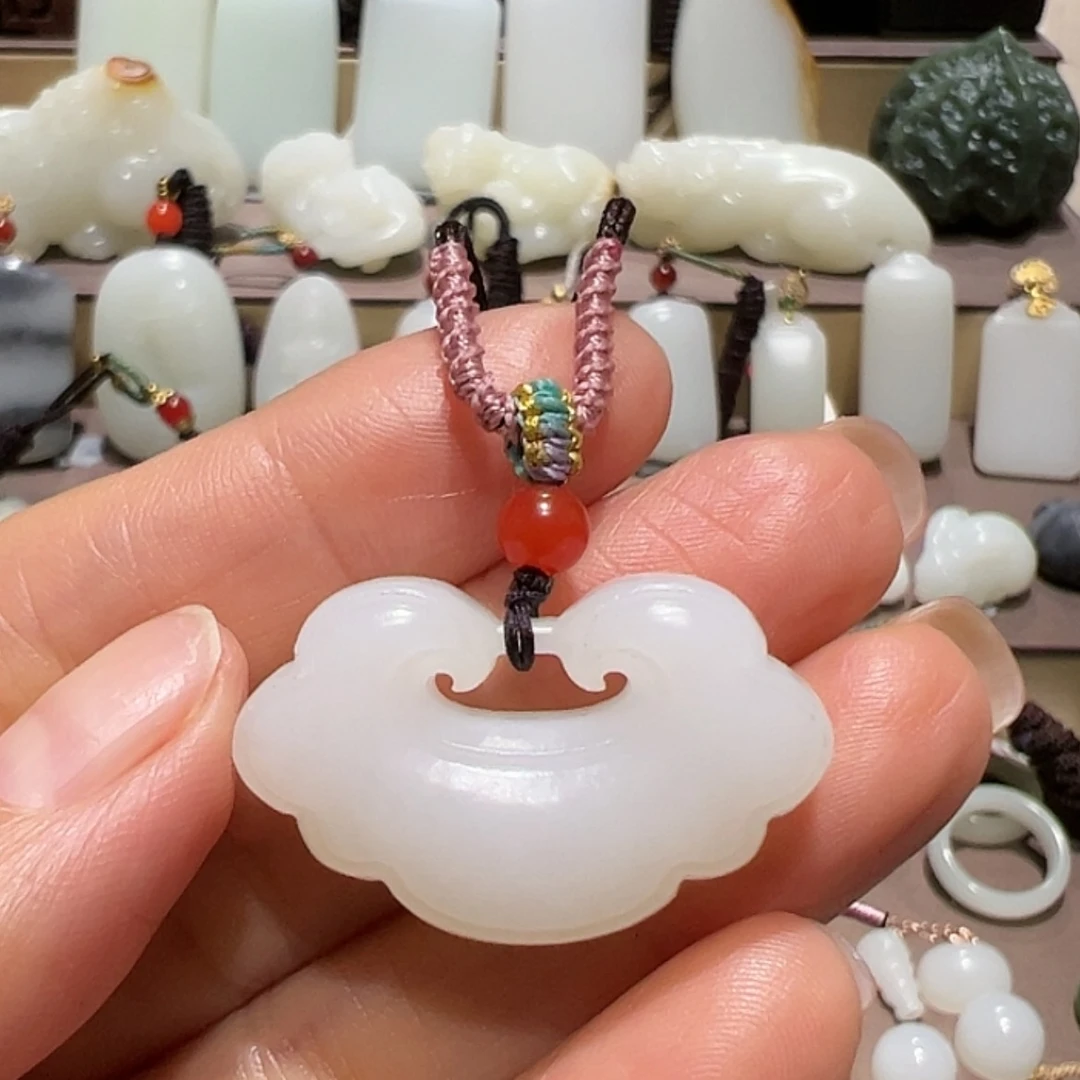 【闪购商品】未镶嵌和田玉车挂⑨***璇