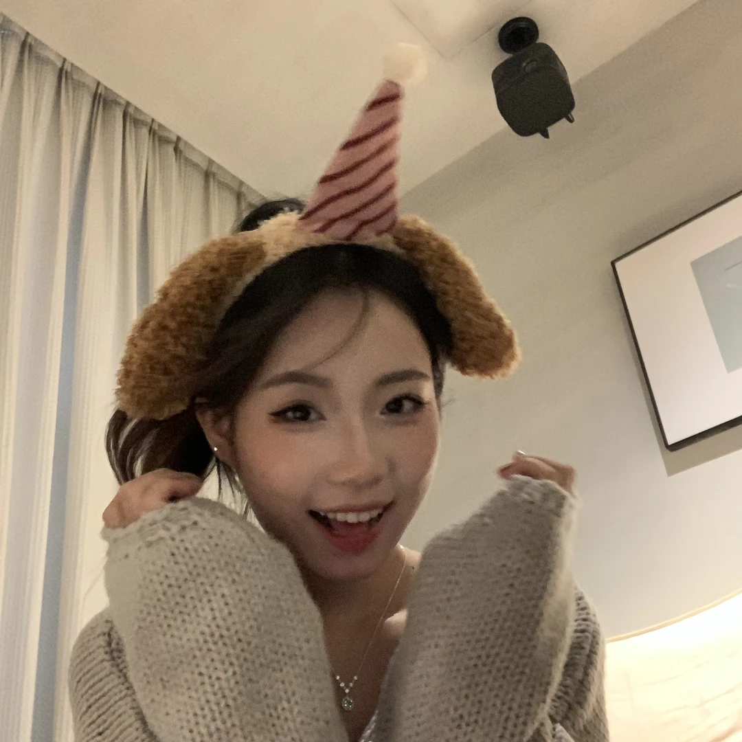 可爱小熊耳朵毛绒头饰发箍女款2025新款网红洗脸毛绒发饰秋冬