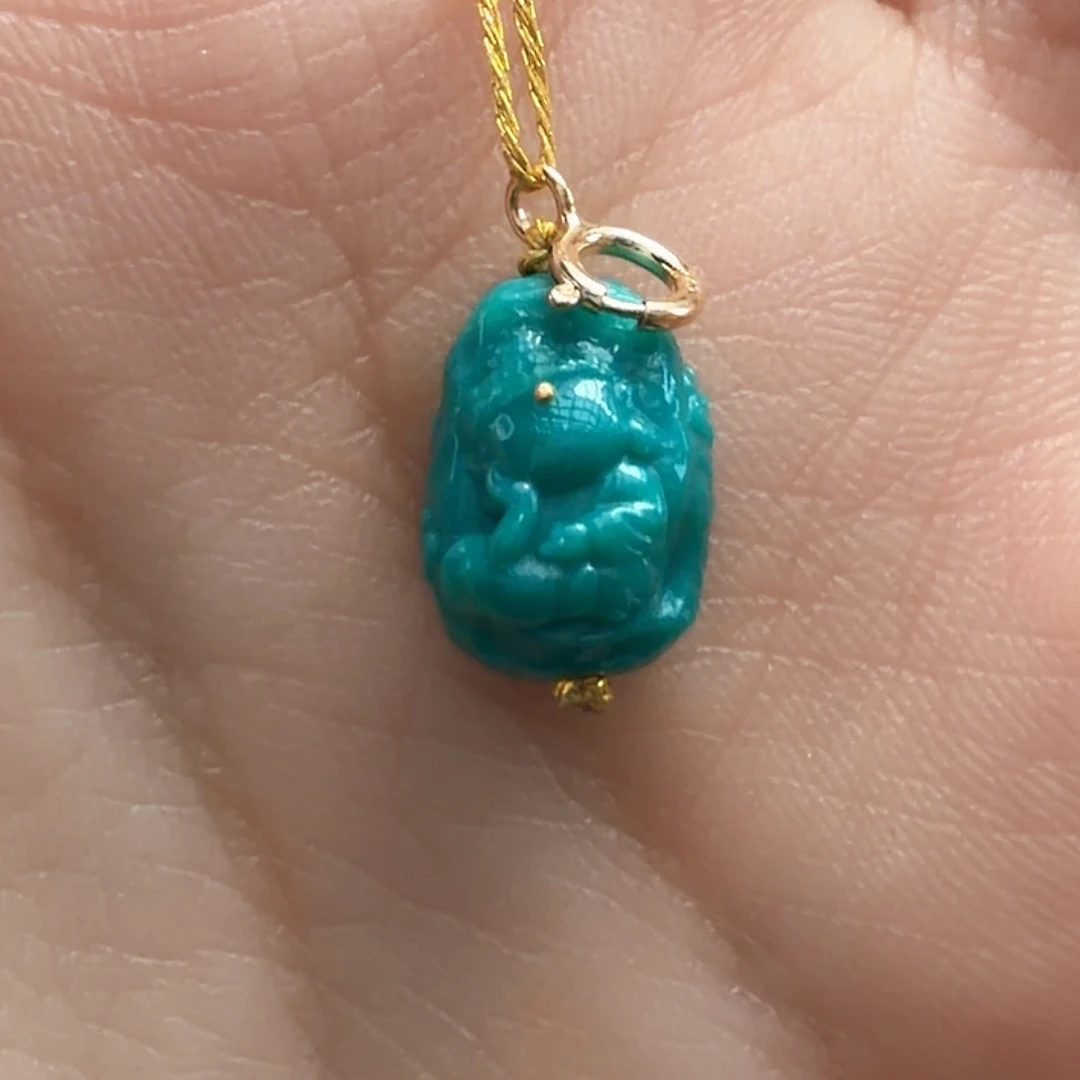 绿松石未镶嵌颈饰