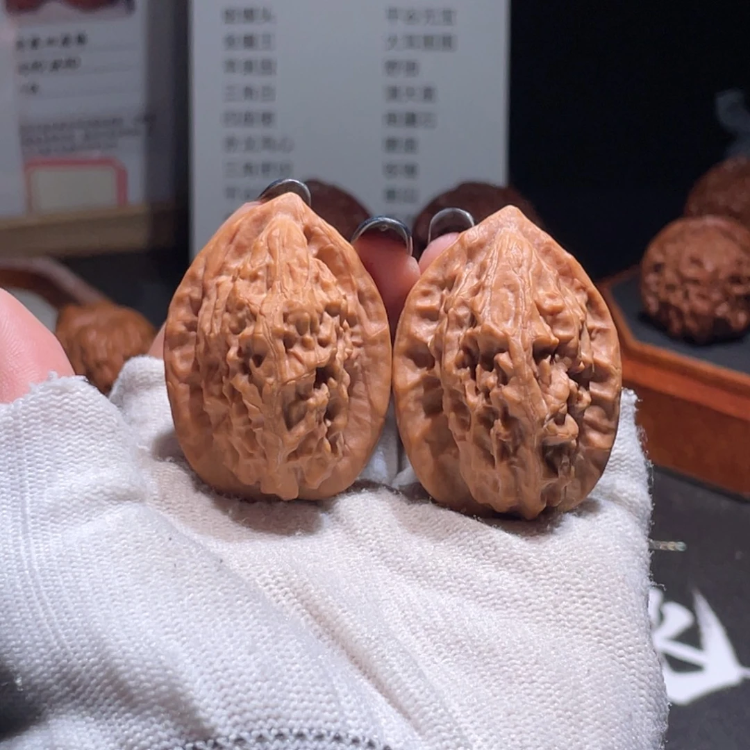 文玩核桃吊坠33.34.45大红袍1992