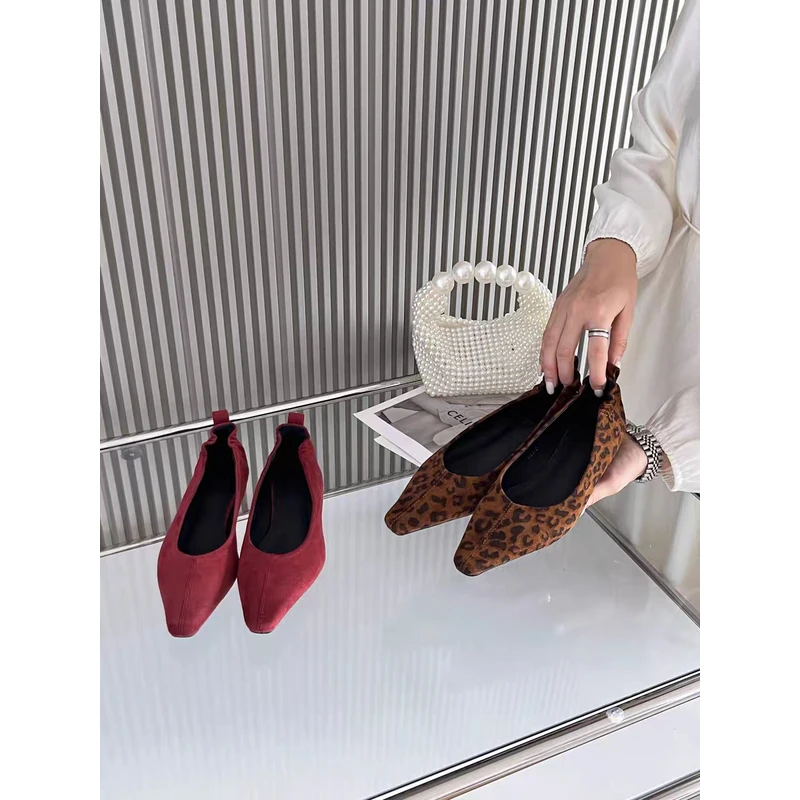 简约平底小单鞋女新款韩版舒适百搭尖头优雅时尚单鞋女 068-2