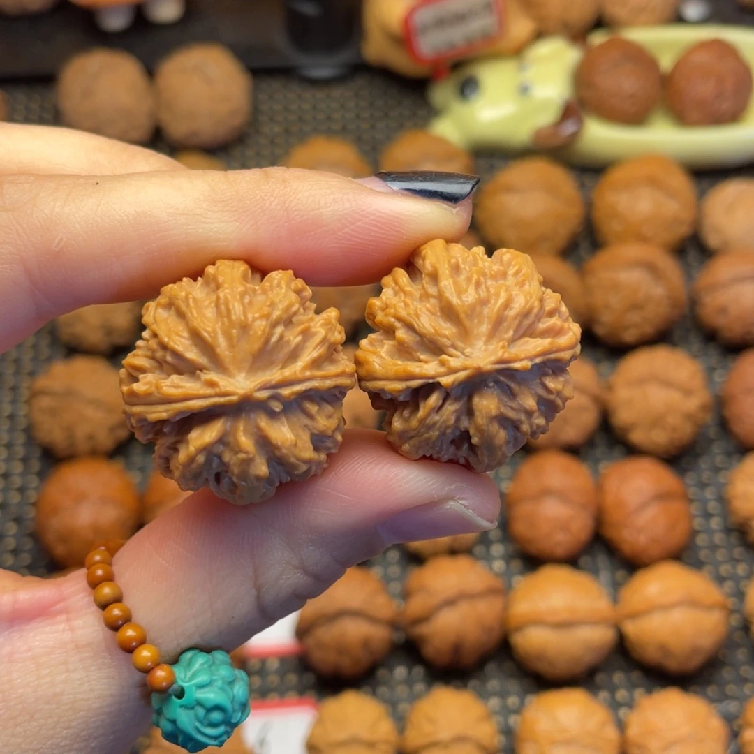 文玩核桃吊坠27尺小绣球0003