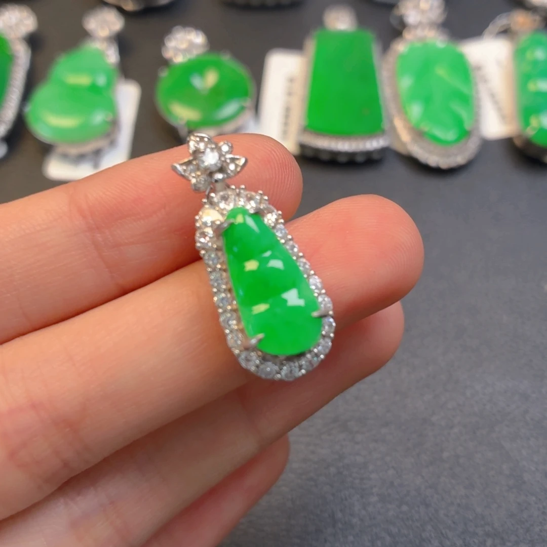 翡翠银S925镶嵌颈饰