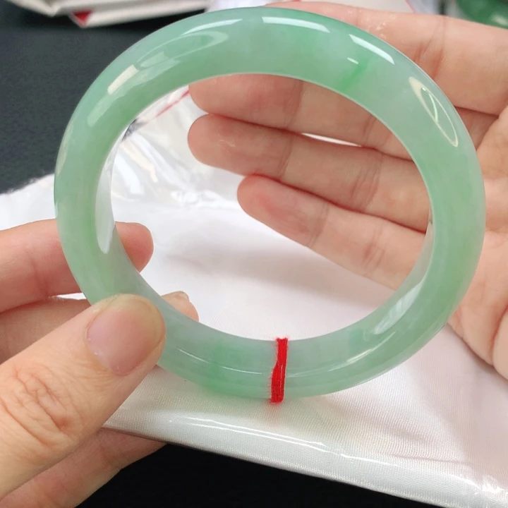 翡翠手镯未镶嵌缅甸58