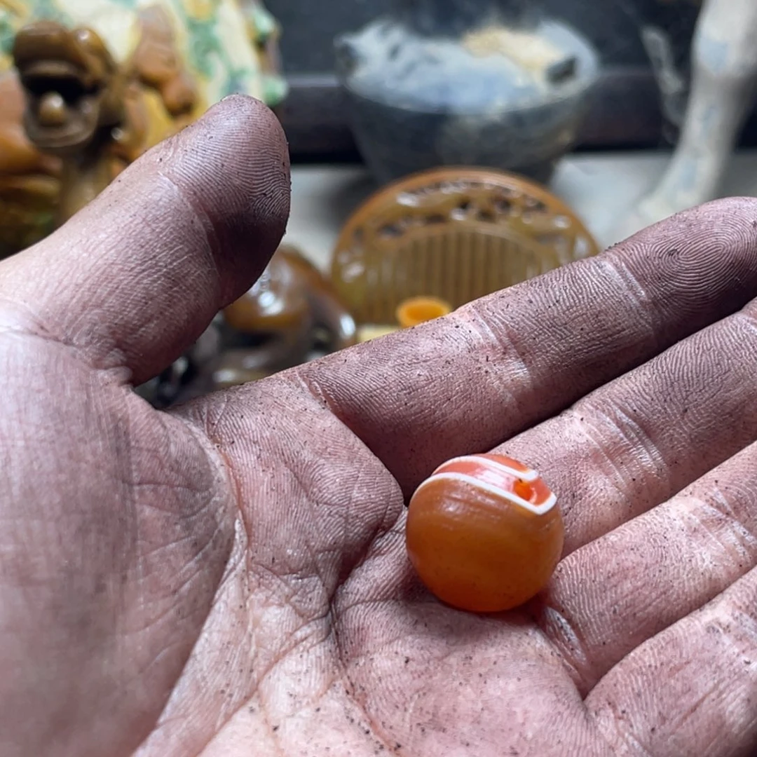 玛瑙/玉髓颈饰未镶嵌山****逢