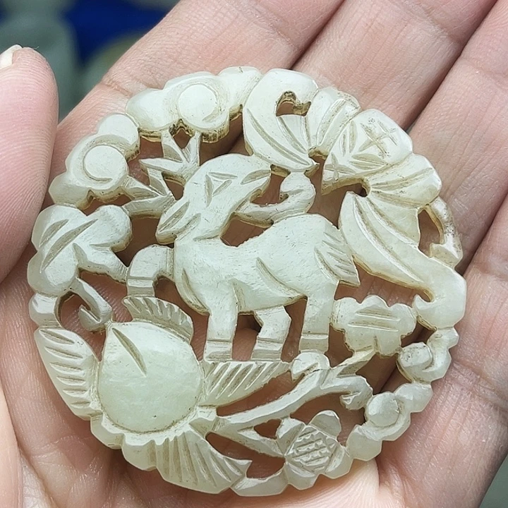 和田玉（青白玉）未镶嵌颈饰