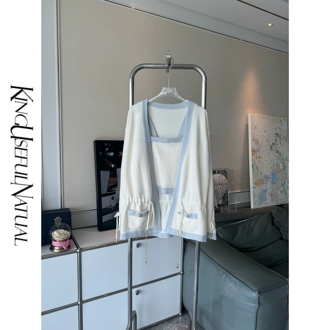 KUN【弗里假日】撞色新鲜 淡雅蓝白拼色羊毛小香气质绑带秋新款套装
