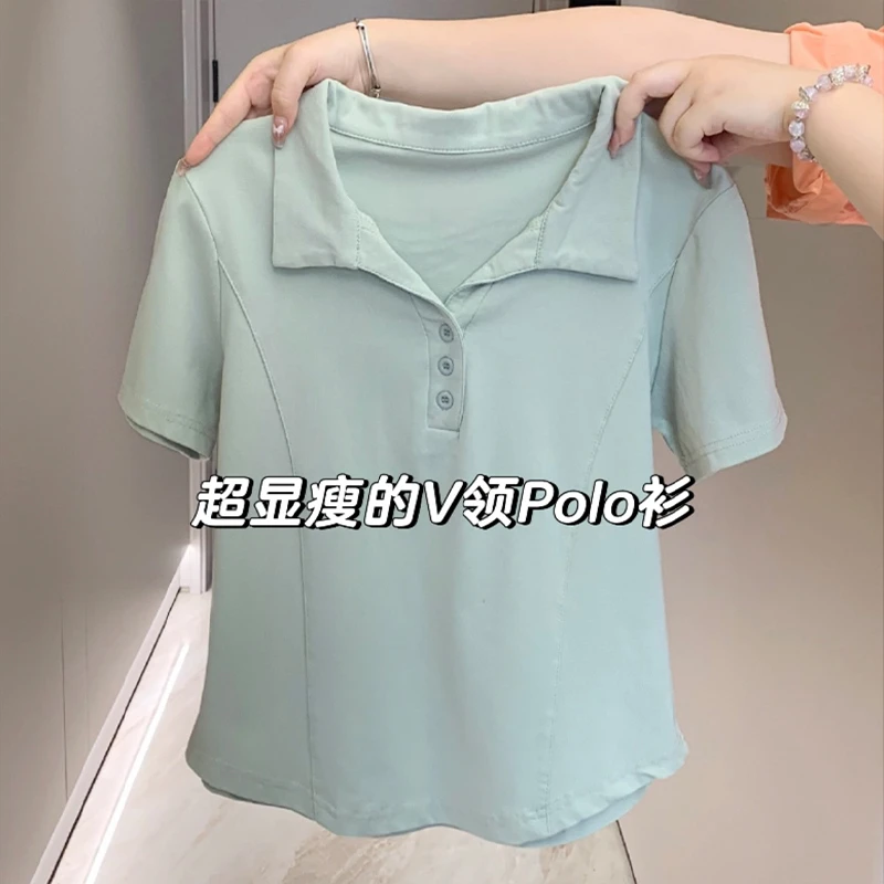 特大码200斤港风运动风排扣polo衫女夏季弧形下摆遮肚休闲短袖t恤