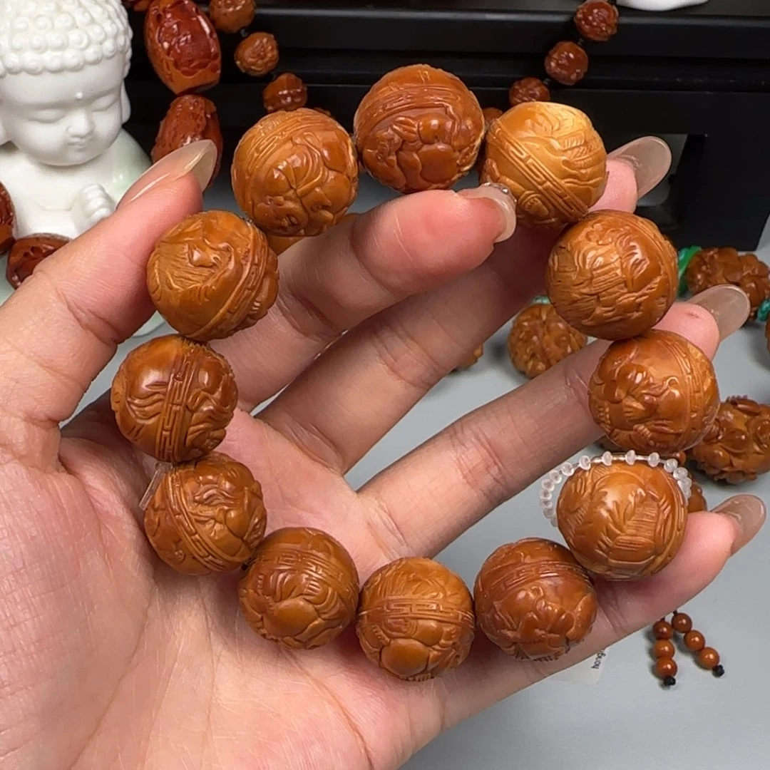 吊坠橄榄核风景弥勒