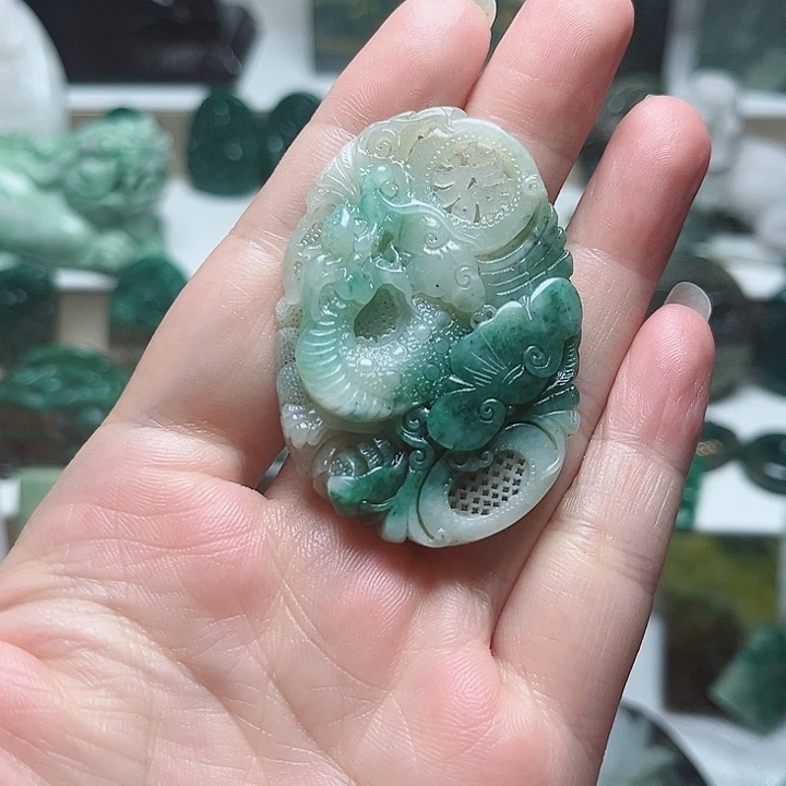 独山玉未镶嵌吊坠