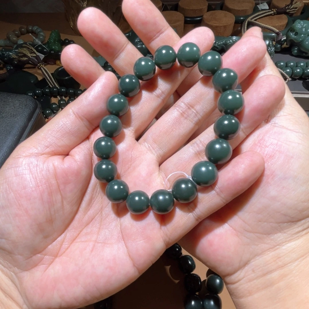 哂***生未镶嵌手链和田玉