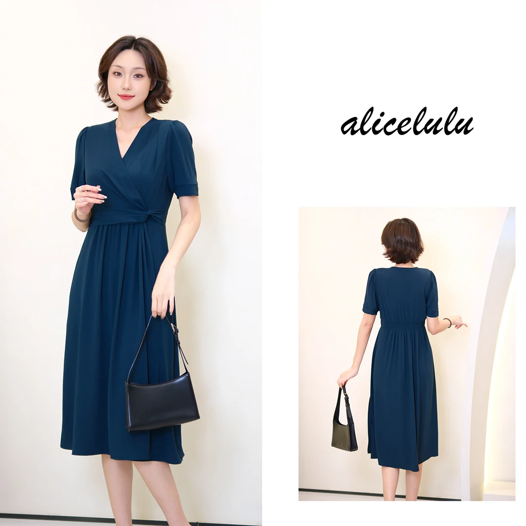 [alicelulu] 轻奢设计感V领收腰显瘦气质减龄连衣裙 S2142759E