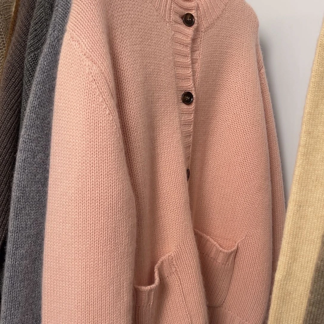 粉***儿平面 带兜 羊绒 开衫