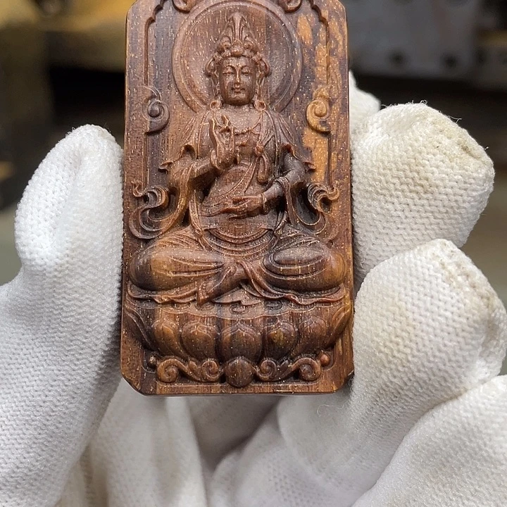 贡木手串/手链雕刻观音牌