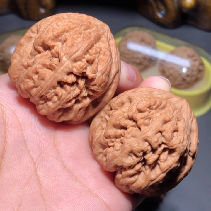 文玩核桃把件42.5大粗筋