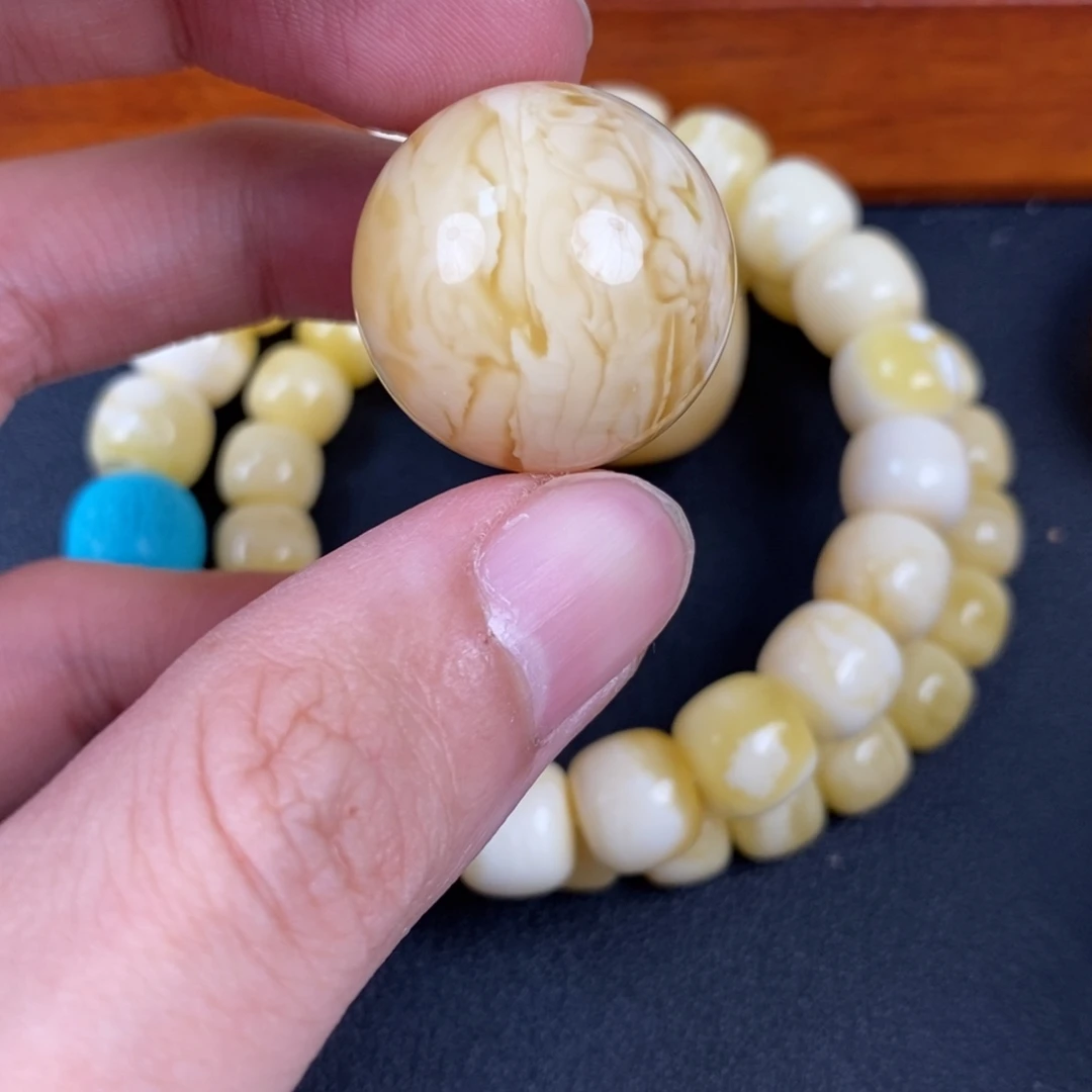 琥珀未镶嵌裸石天然原矿