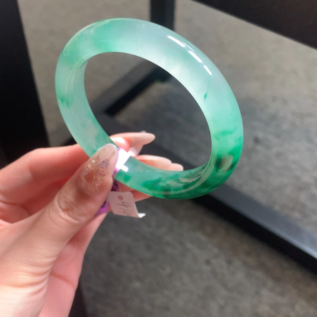 手镯石英质玉未镶嵌