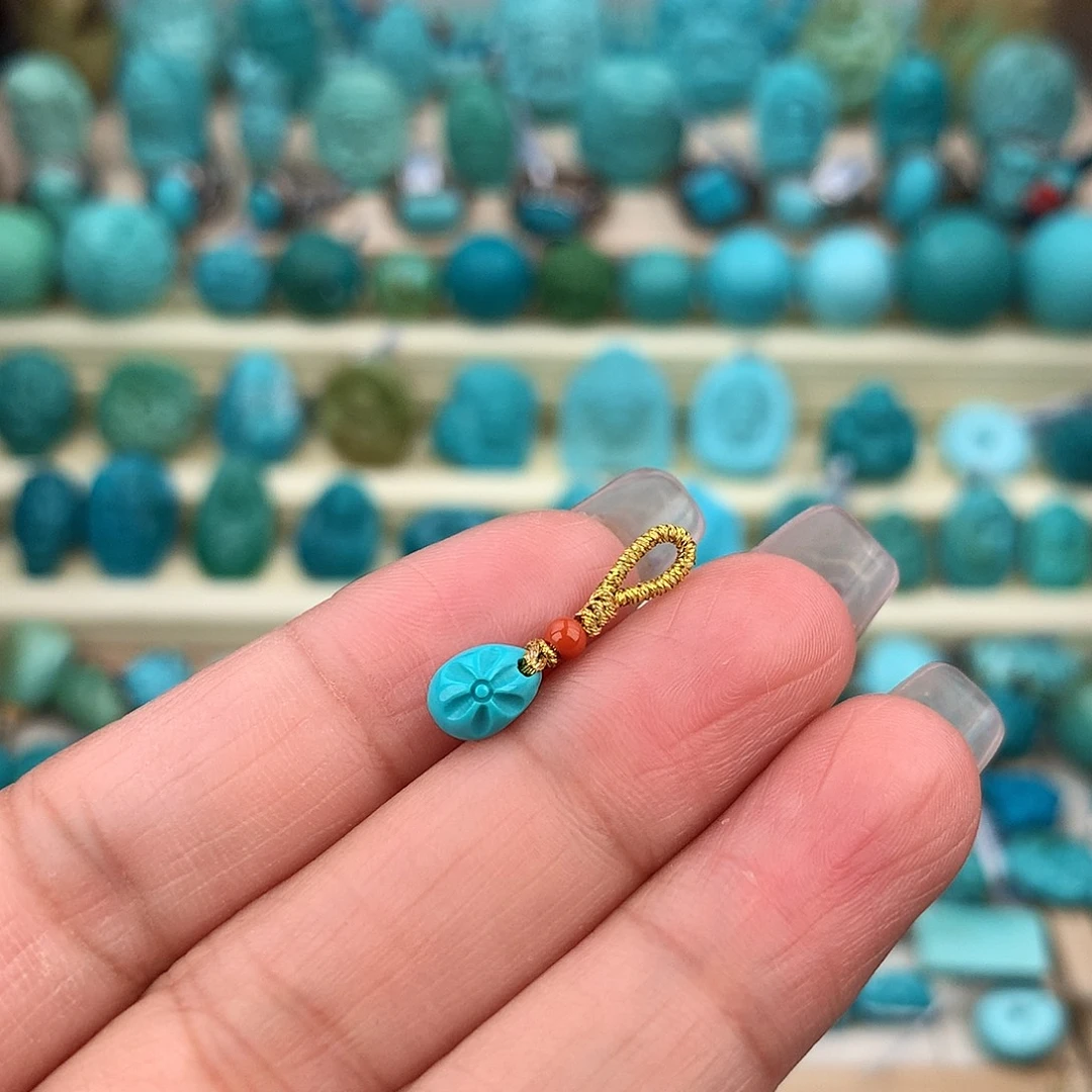 绿松石未镶嵌珠宝奇石