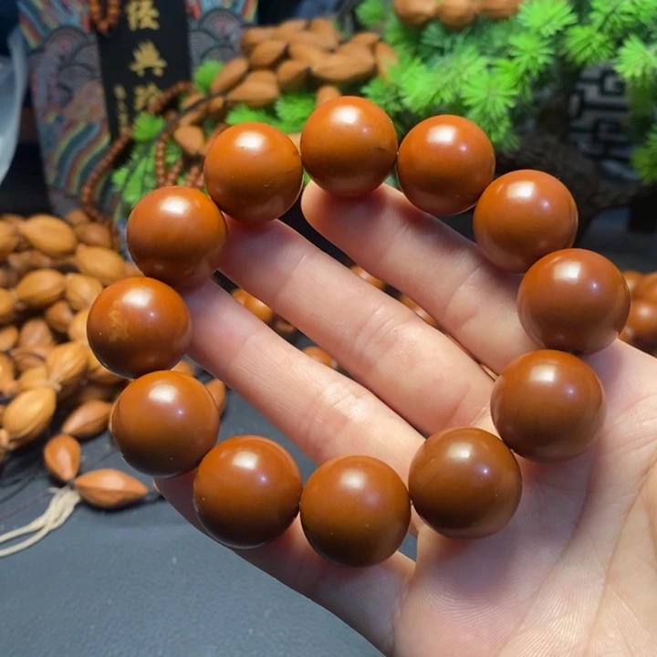 橄榄核手串1.9微瑕光珠