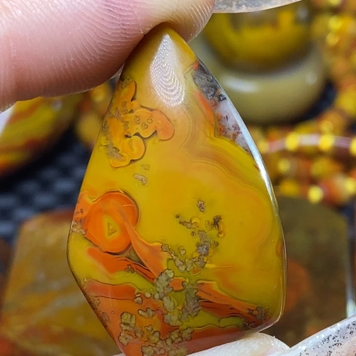 玛瑙/玉髓颈饰未镶嵌