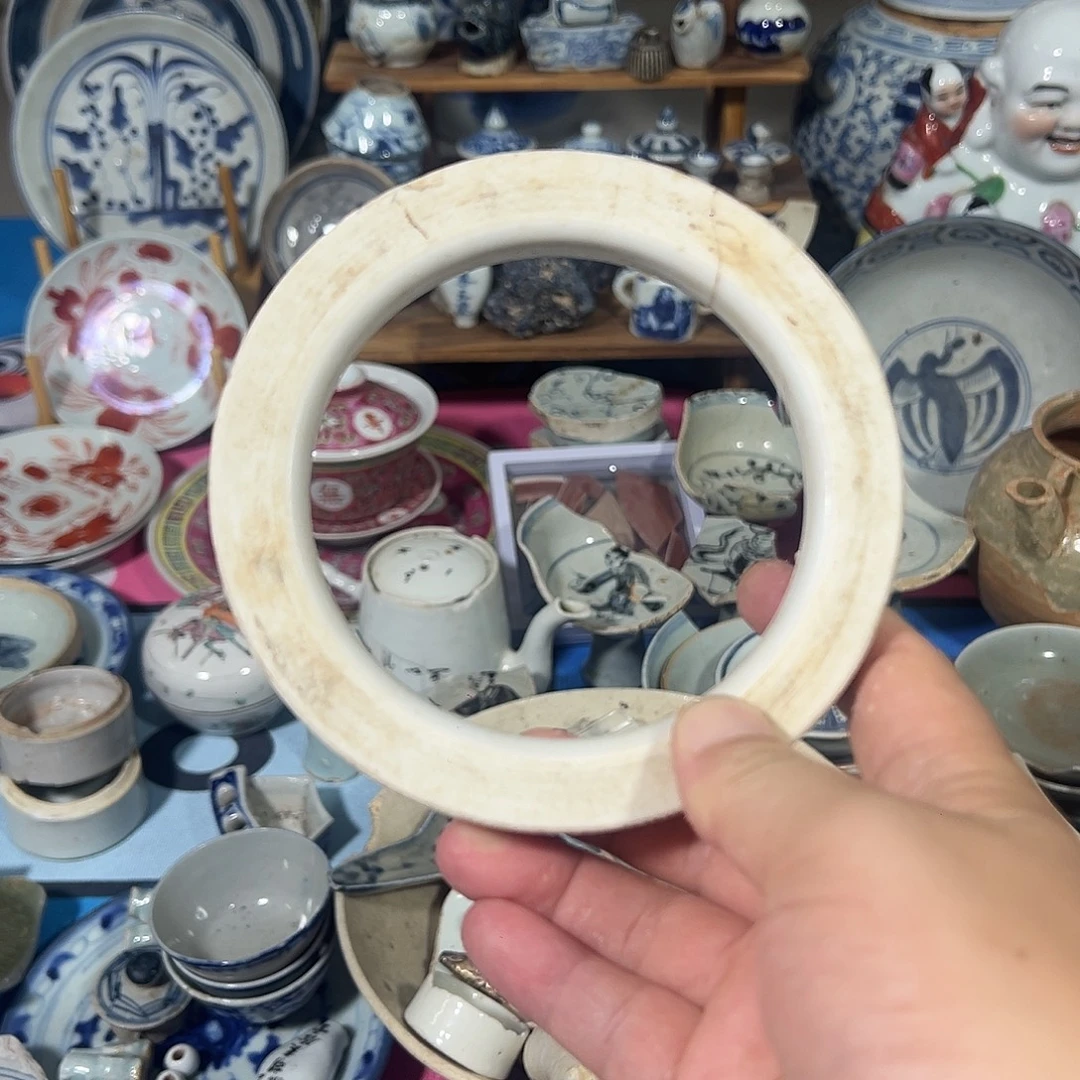 瓷片白釉瓷箍，有裂，全场包邮