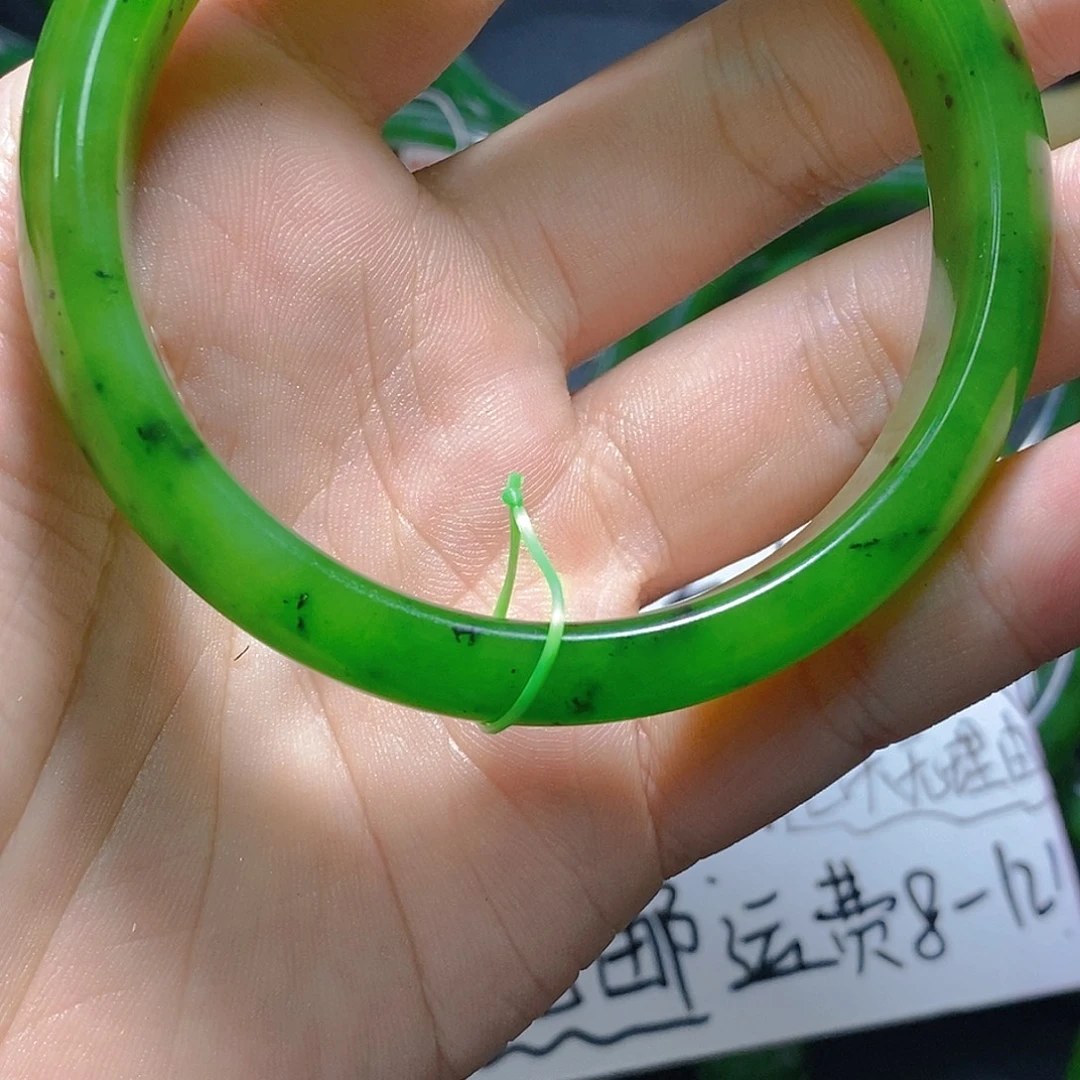 寒***冬和田玉（碧玉）未镶嵌手链