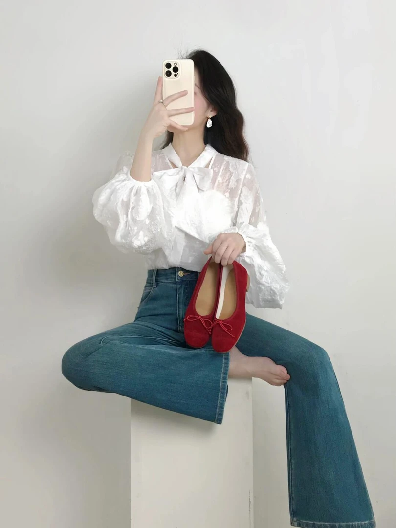 4179+4180春季高级感穿搭一整套白色泡泡袖衬衫牛仔裤显瘦两件套