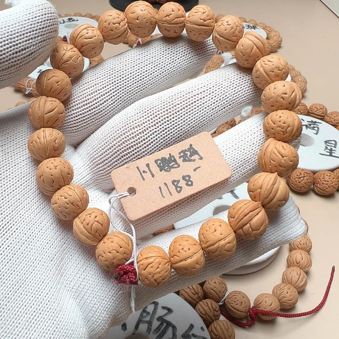 吃***众桃核手串1.1鹦鹉精品