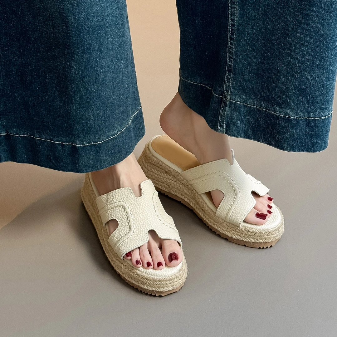 羊皮版~厚底一字凉拖鞋女2025新款草编松糕鞋坡跟高跟凉鞋夏外穿