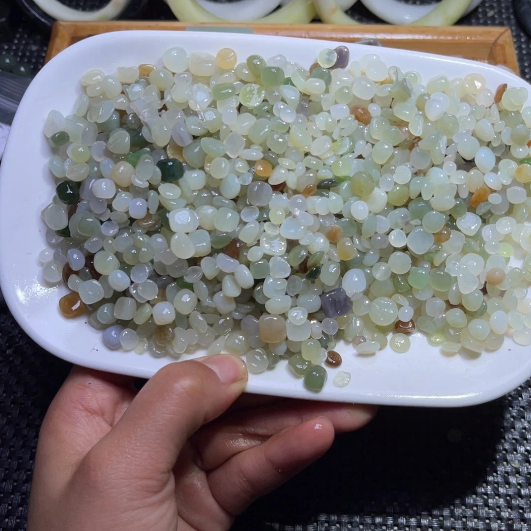 未镶嵌和田玉车挂