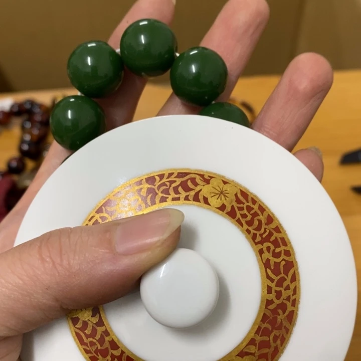 瓷片哈中古工艺品一件