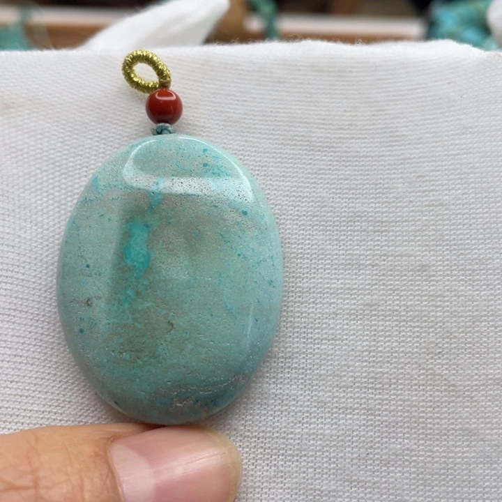 绿松石未镶嵌珠宝