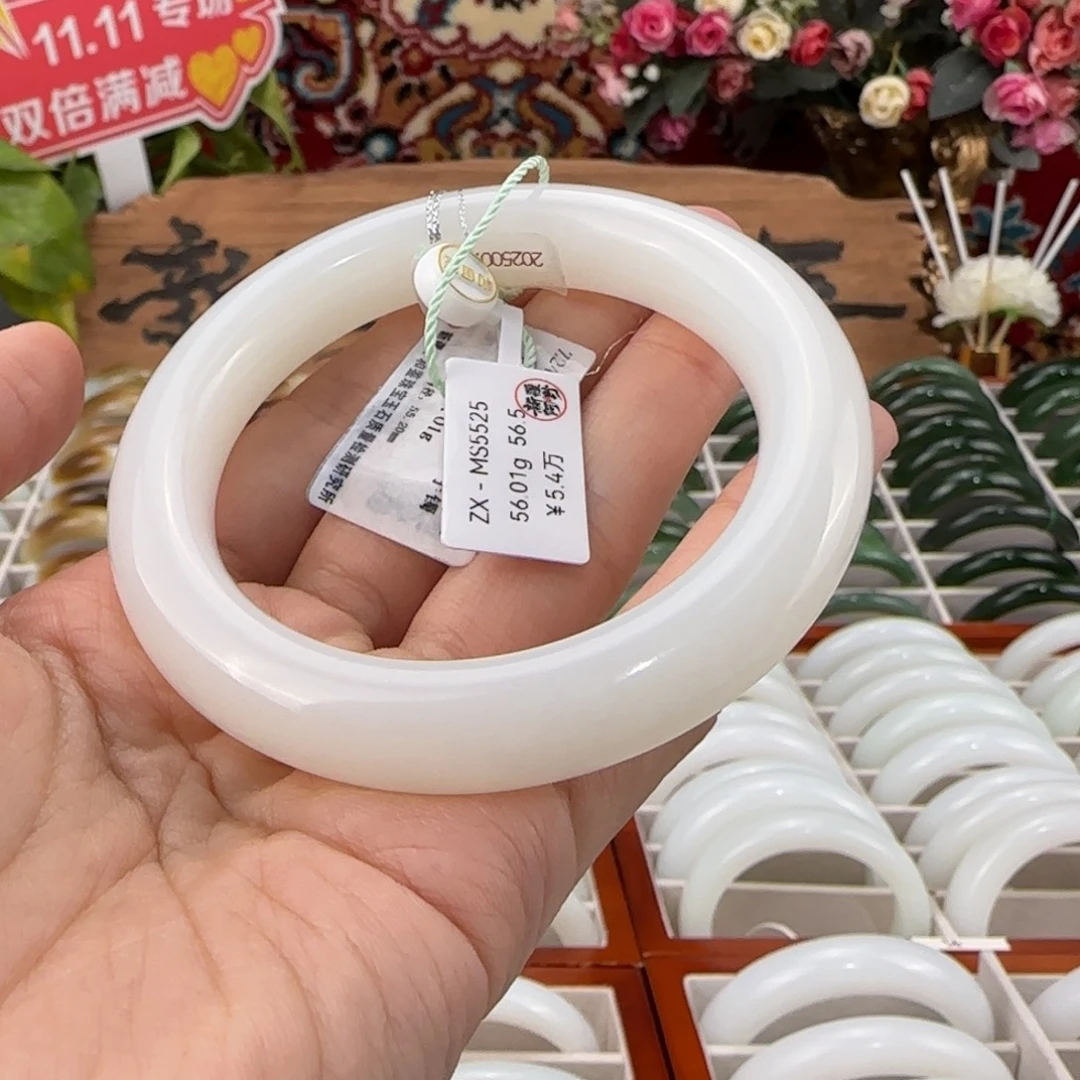 和田玉未镶嵌手镯羊脂白玉手镯 高油高光感