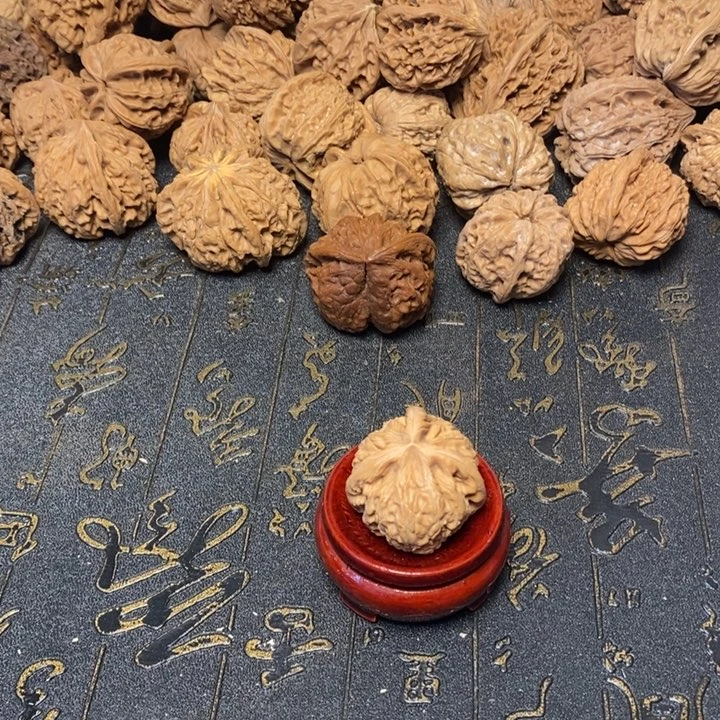森***）文玩核桃吊坠文玩核桃异形单只